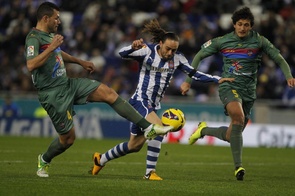 Еспаньол - Леванте 3:2 