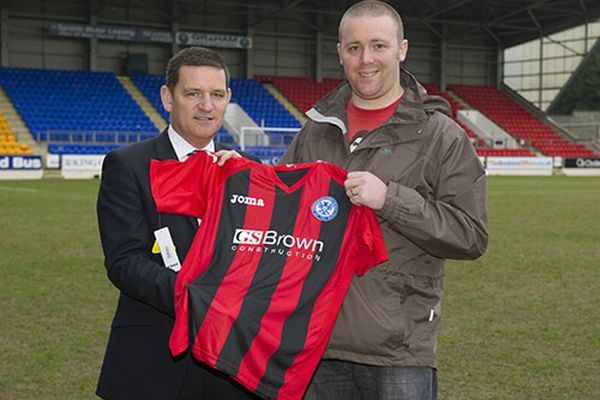 Сейнт Джонстън ще играе в цветове на Ескишехирспор в знак на благодарност