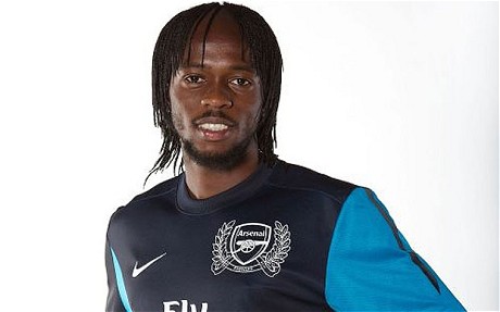 Венгер: Жервиньо е чувствителен и феновете трябва да му помогнат