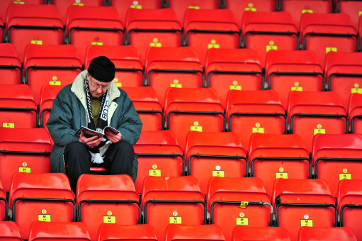  Английският Гейтсхед пропътува 580km, за да изиграе домакинската си среща с Нюпорт ФК