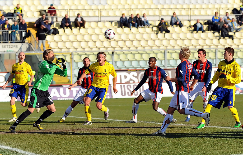 Италианската Серия В въведе таван на заплатите
