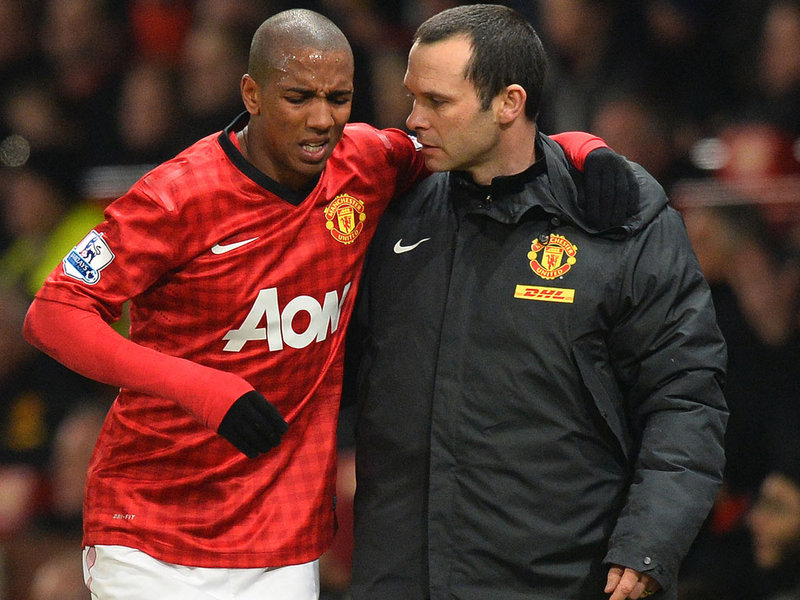 Йънг аут за две седмици