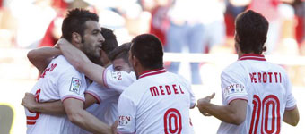 Севиля - Еспаньол 3:0 