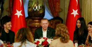 Йозил обядва с Ердоган