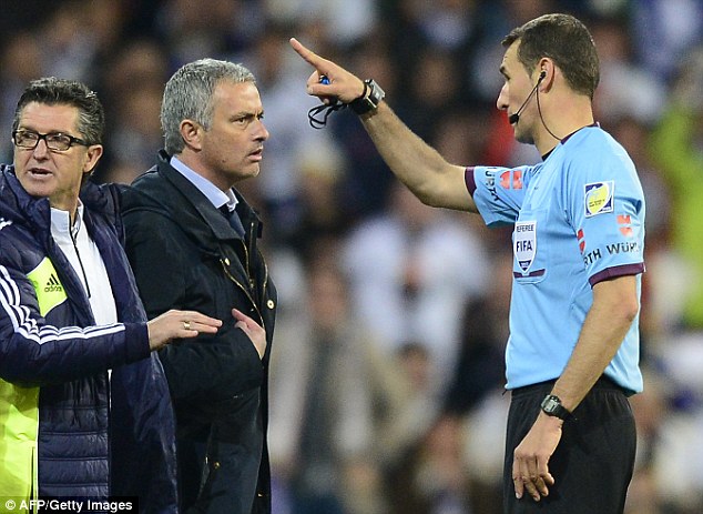 Наказаха Роналдо и Моуриньо