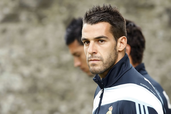 Негредо напусна лагера на Севиля, до часове подписва със Сити