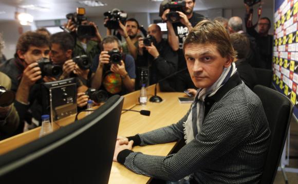 Барселона ще продължи да изплаща заплата на Виланова