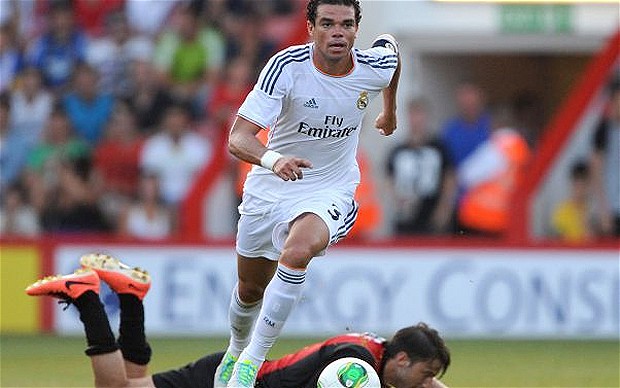 Манчестър Сити готви ново предложение за Пепе