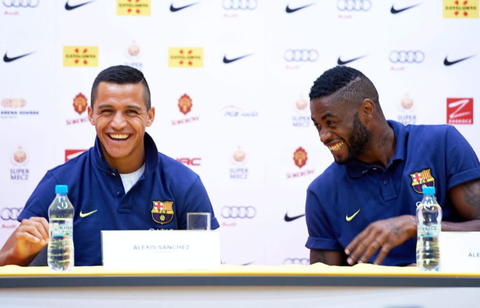 Сонг: Фабрегас ще играе за Барселона