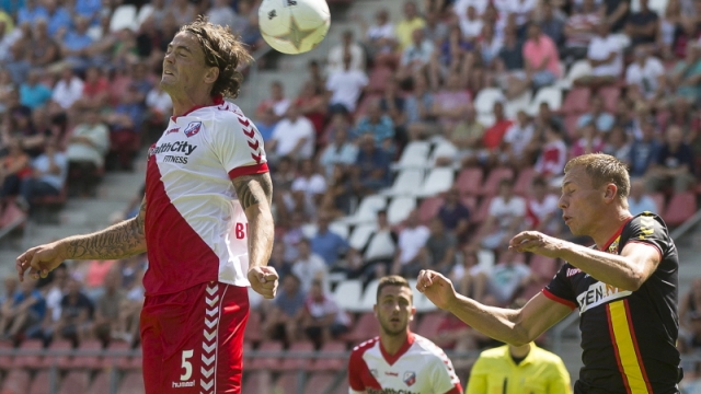 Твенте - Го Ахед Ийгълс 1:1 