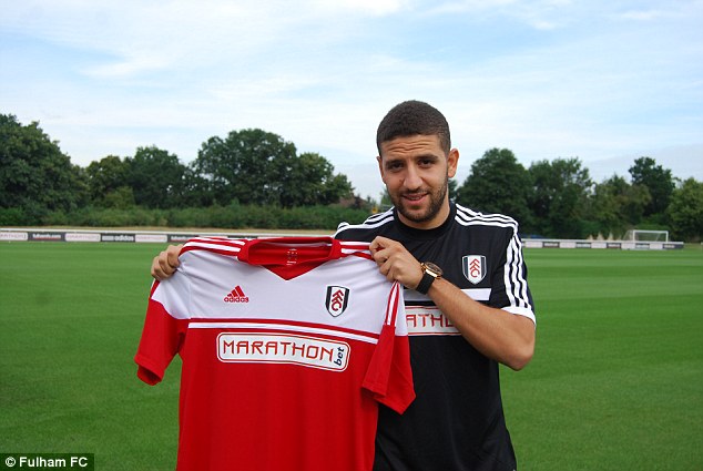 Адел Тарабт ще партнира на Бербатов в нападение през новия сезон 