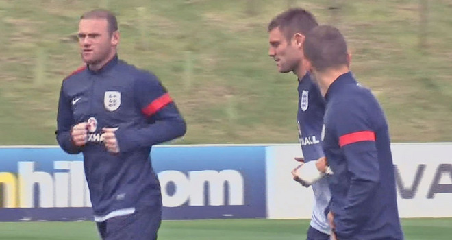 Рууни тренира в общата група на Трите лъва