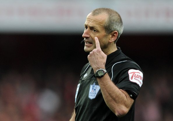 Мартин Аткинсън ще ръководи мача Юнайтед - Челси