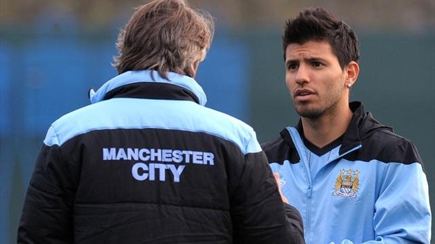 Агуеро: Манчини нямаше проблеми с футболистите