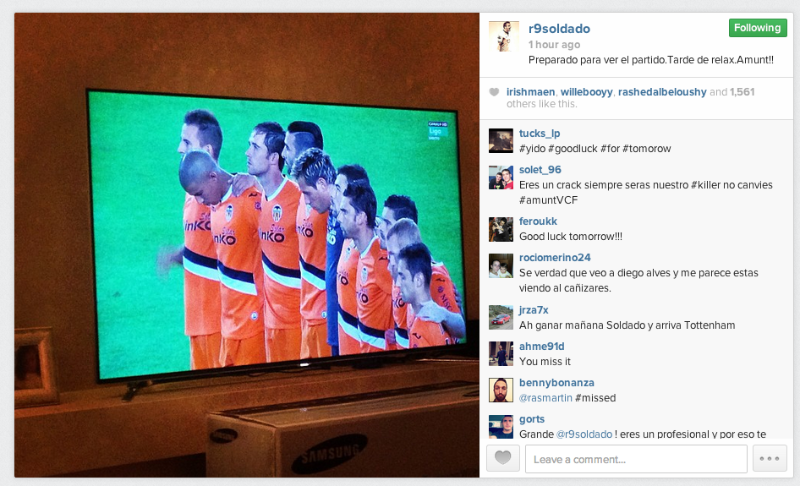  Солдадо публикува в Instagram, че наблюдава срещата на бившия си тим Валесняи