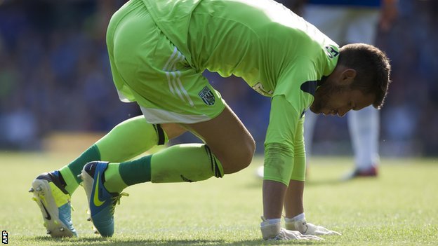 Бен Фостър аут за три месеца