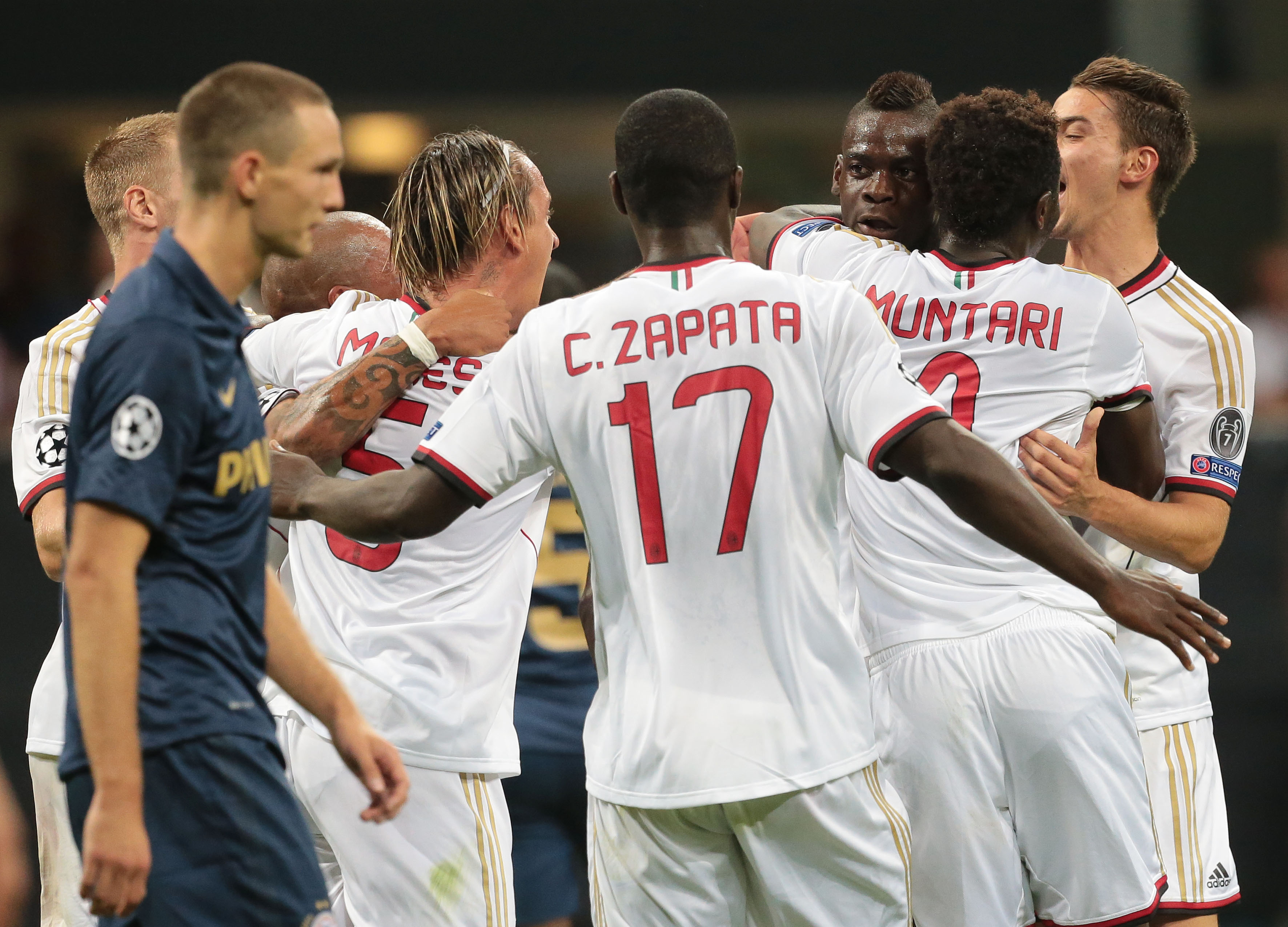 Милан - ПСВ Айндховен 3:0 