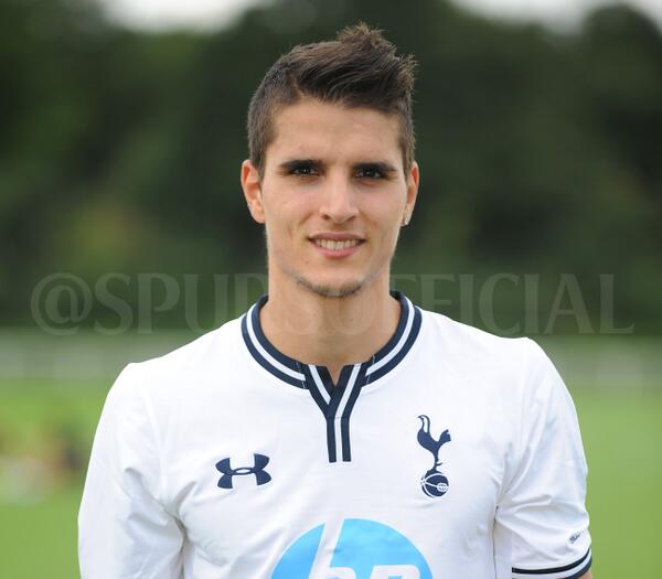 Полузащитниктъ на Рома Ерик Ламела също се присъедини към Тотнъм