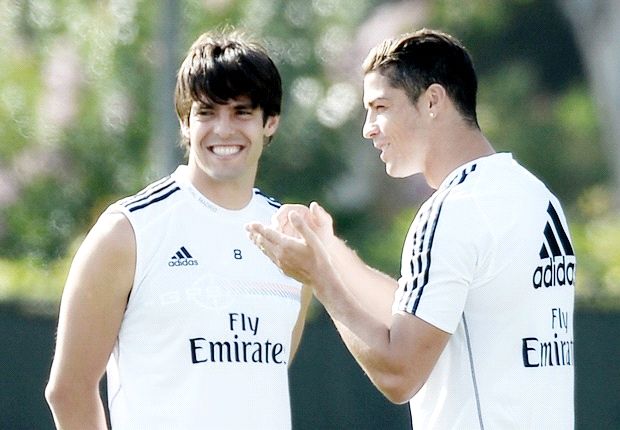 Агент: Клубове от Англия и Италия искат Кака