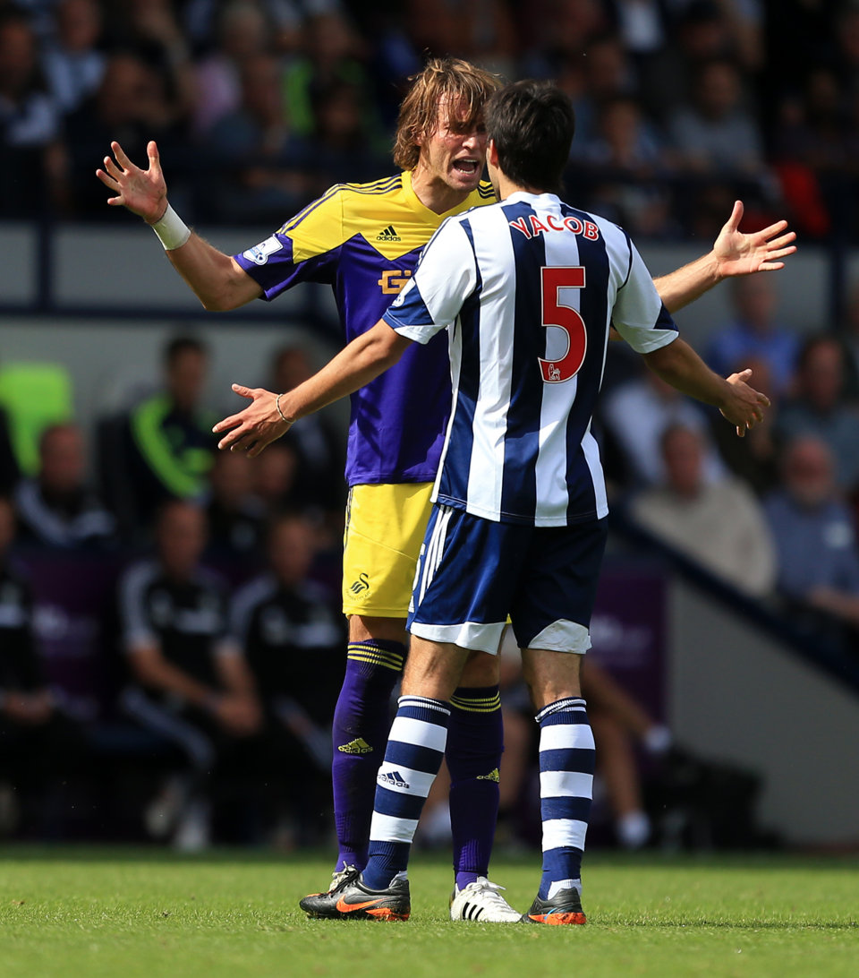 Уест Бромич - Суонзи Сити 0:2 