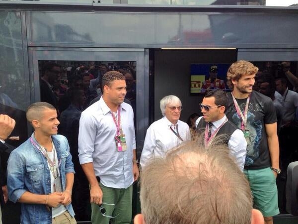 Джовинко, Роналдо, Тевес и Йоренте гледаха Формула 1 на пистата Монца