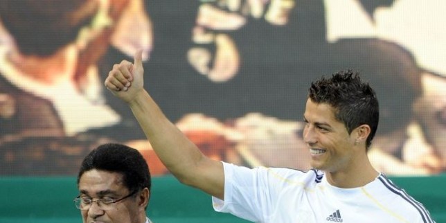 Роналдо продължи договора си с Реал Мадрид