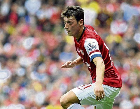 Мистерия около трансфера на Йозил в Арсенал (снимка)