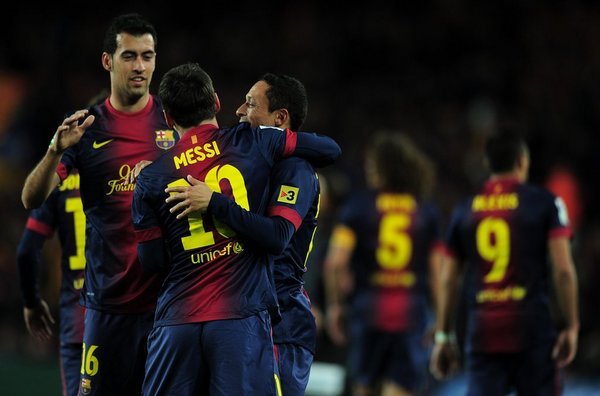 Иниеста, Бускетс и Адриано няма да играят срещу Валядолид