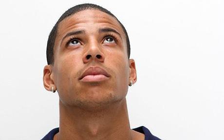 Кърт Дейвис ще бяга гол, ако Хъл завърши пред Юнайтед