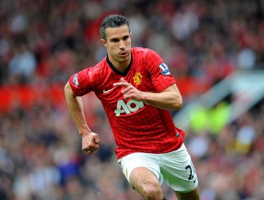 Ван Перси отрече, че има счупване