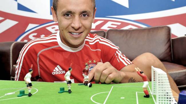 Рафиня очаква обаждане от Сколари