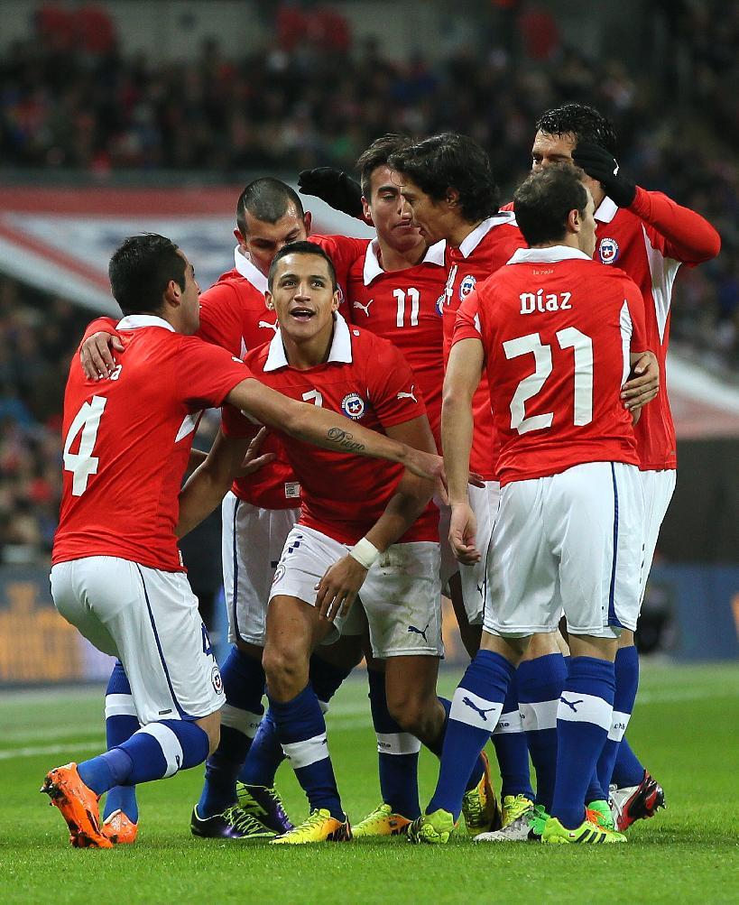 Англия - Чили 0:2 