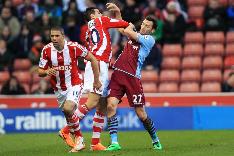 Стоук Сити - Астън Вила 2:1 