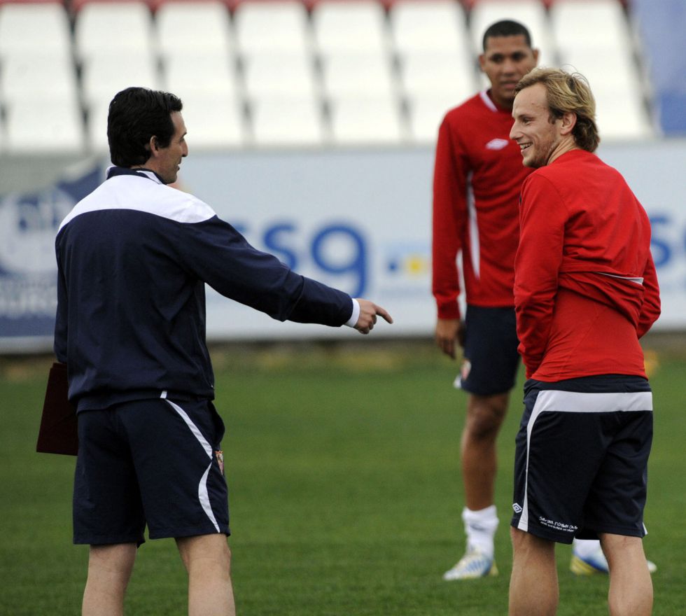 Ракитич не възнамерява да напуска Севиля