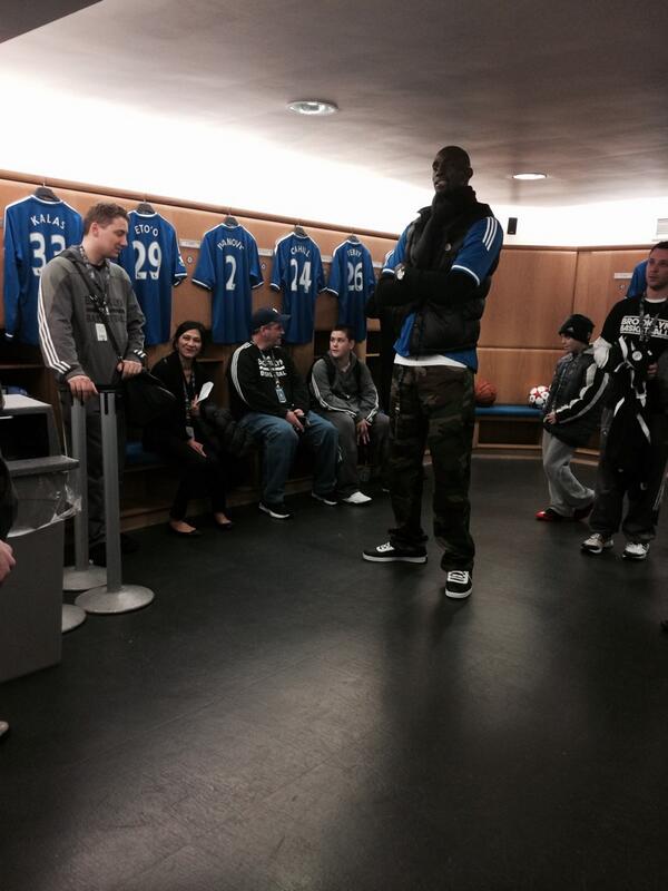 Звездата на NBA Кевин Гарнет посети любимия си клуб Челси