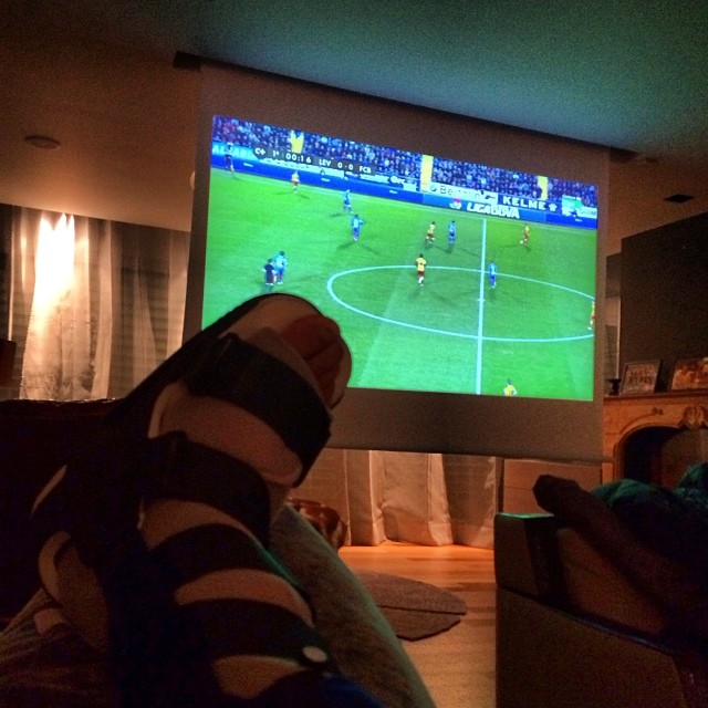 Неймар изгледа Леванте - Барселона у дома, след като лекува контузия