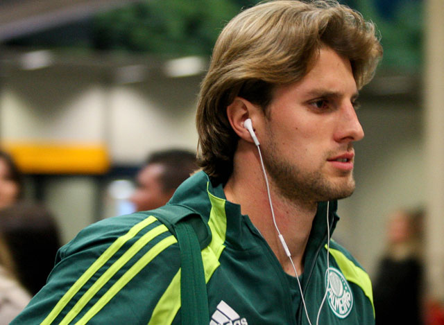 Енрике лети за Италия, за да подпише с Наполи