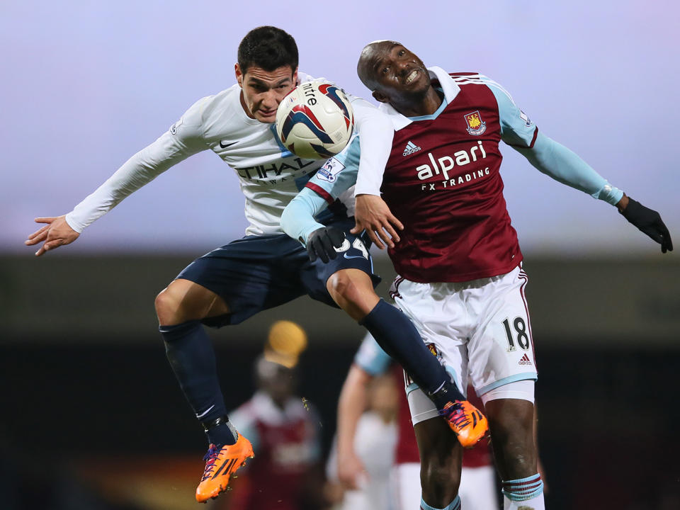 Астън Вила - Уест Хем 0:2 