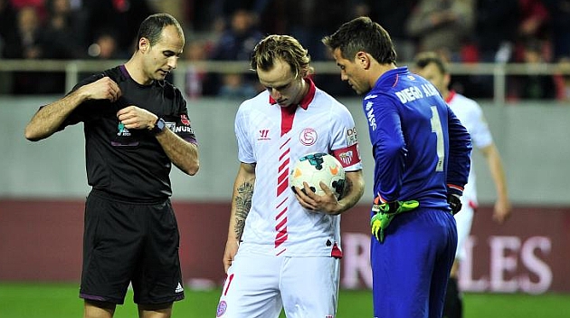 Севиля - Валенсия 0:0 