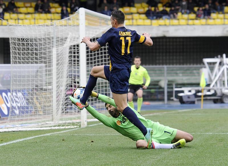 Верона - Болоня 0:0 