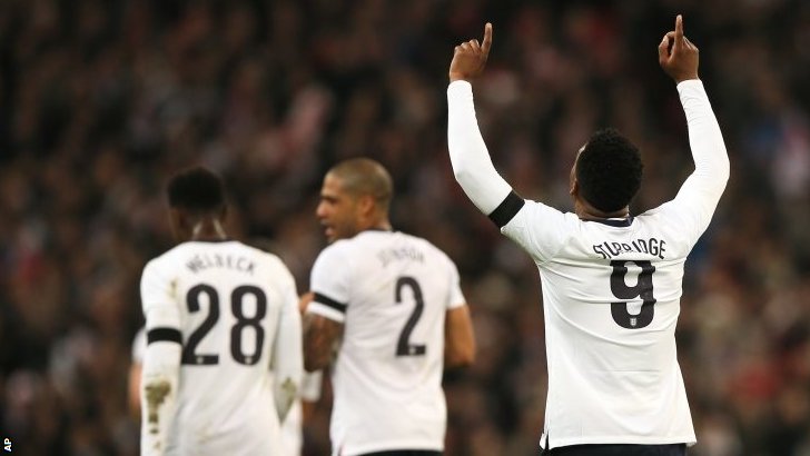 Ходжсън: Рано е да говоря за връзката Рууни - Стъридж