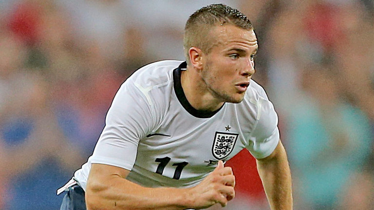 Мартинес подкрепи Клевърли