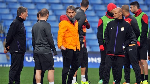 Манчини: Всичко е възможно в мача с Челси