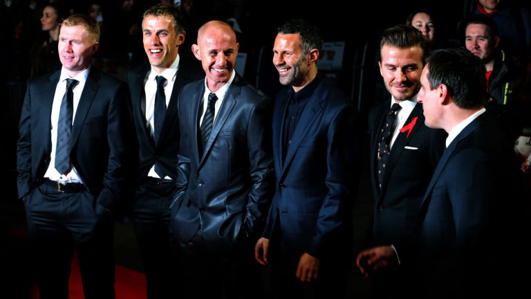 Скоулс, Бът, Гигс и братя Невил договориха покупката на клуб