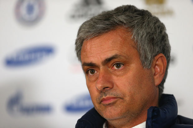 Моуриньо се опасява, че заради Фой Челси ще остане без титла