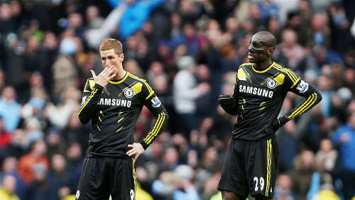 Челси ще обновява нападателната си линия