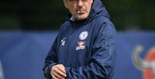 Марсилия преговаря със Сари