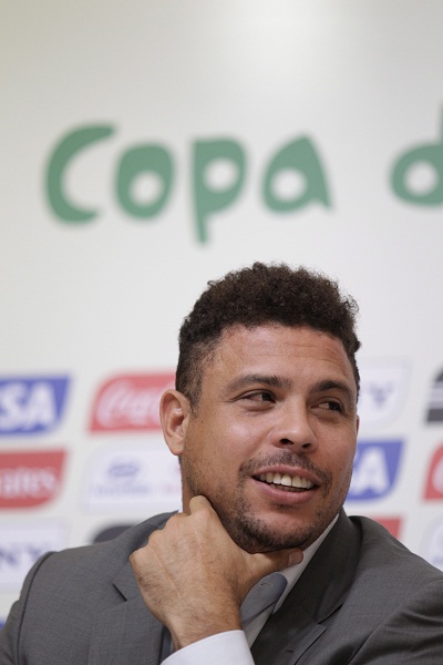 Блатер ще живее в апартамента на Роналдо