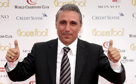 Стоичков: Барса хвърля пари на вятъра