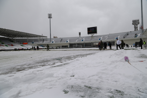 Урал - Том Томск 0:0 